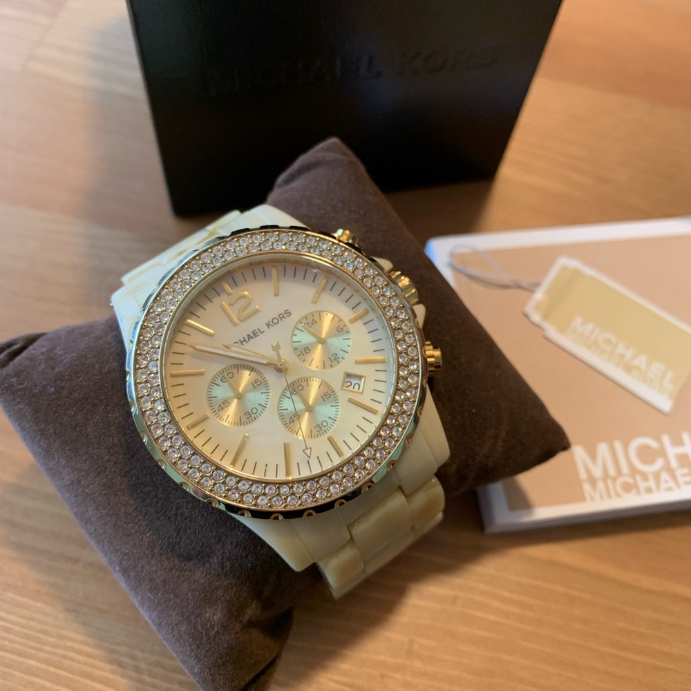 MICHAEL Michael Kors Women’s Horn Watch